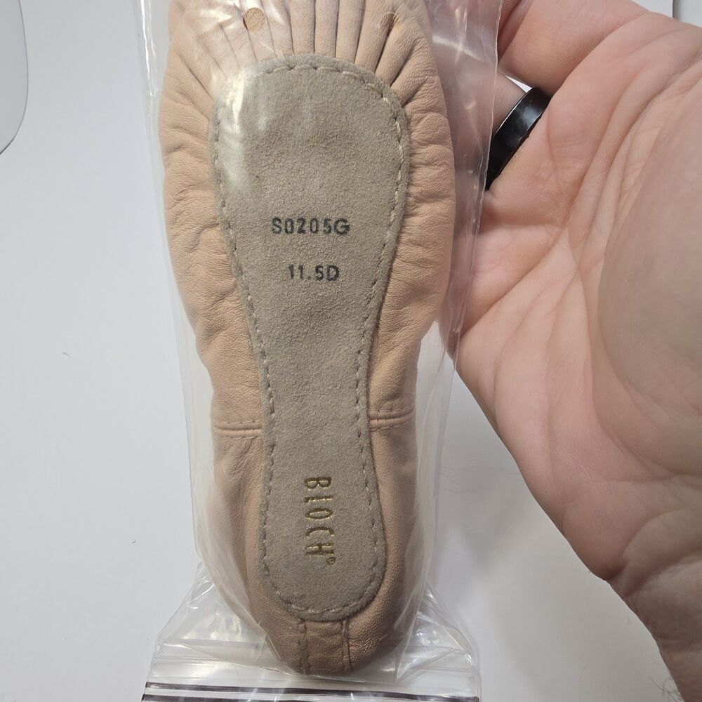 New Bloch Girls Pink Leather Ballet Shoes Style SO205G Size 11.5 D Dansoft